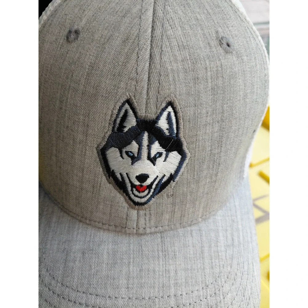 Legacy UConn Huskies Trucker Hat Grey White Snapback Mesh Cap Mens NCAA